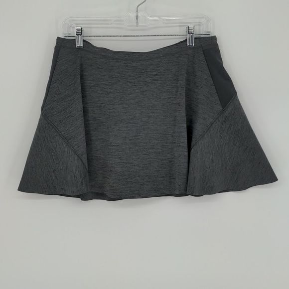 Athleta Women's‎ Match Point Skort Size Medium Flare Grey Shorts Skirt Pockets - Picture 1 of 14